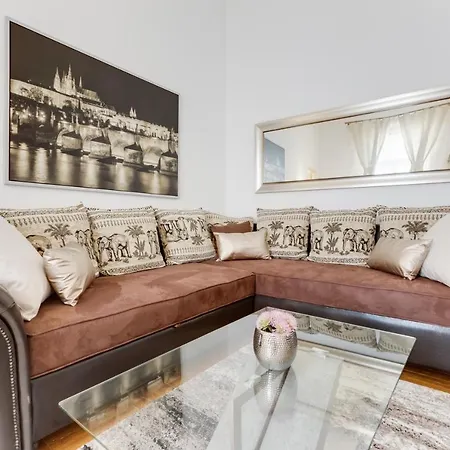 Old Town Royal With Giant Terrace Apartment Prague