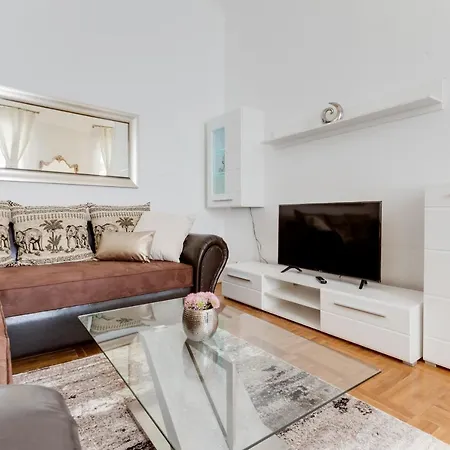 Appartement Old Town Royal With Giant Terrace Prague