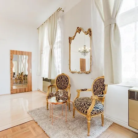 Appartement Old Town Royal With Giant Terrace Prague