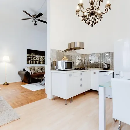Appartement Old Town Royal With Giant Terrace